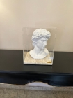 Busto de David - 30cm - Caixa Expositora Base em Mármore 